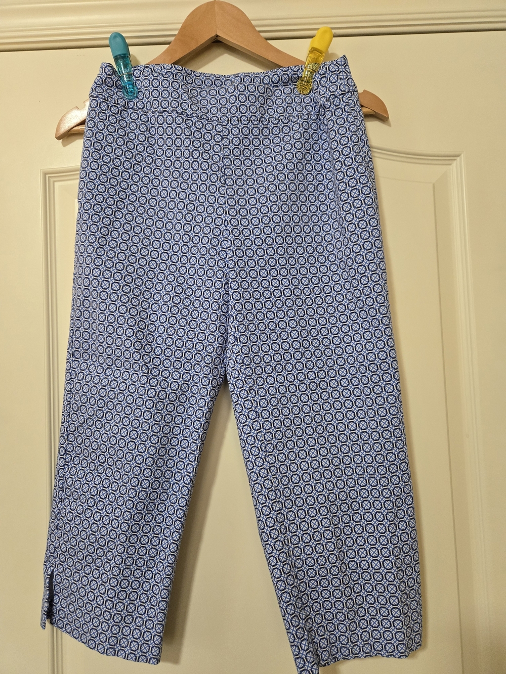 Counterparts Navy and White Geometric Cropped Pull On Stretch Pants